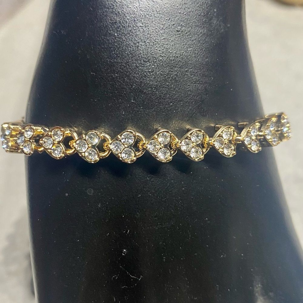 Cubic Zirconia Heart Link Bracelet NWOT